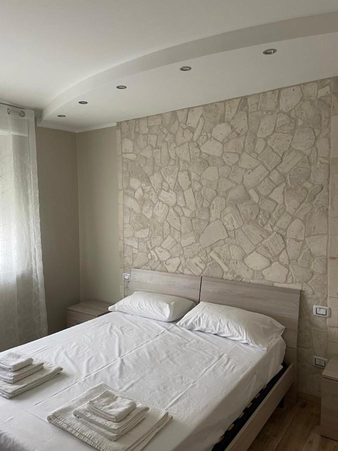 B&B New Paris & Suite Таранто Экстерьер фото