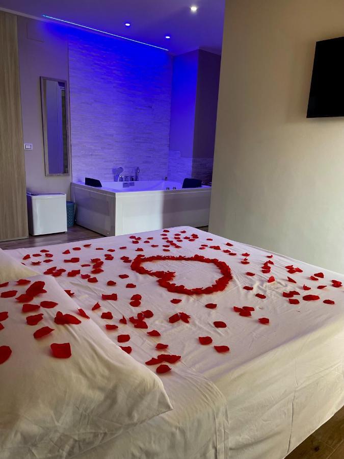 B&B New Paris & Suite Таранто Экстерьер фото